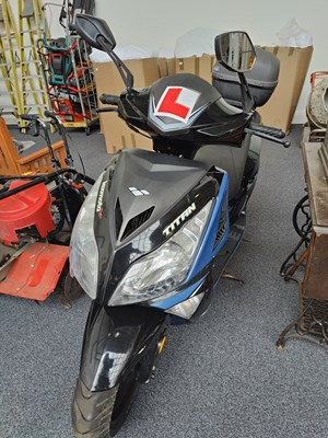 Lot 254 - Lexmoto titan 125 zn 125 t-8f moped, no MOT, no V5, keys in office see description