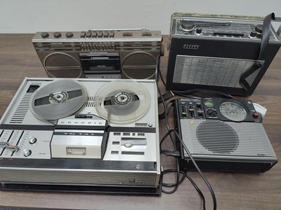 Lot 43 - 4 vintage audio equipment items including reel to reel and boom box all untested