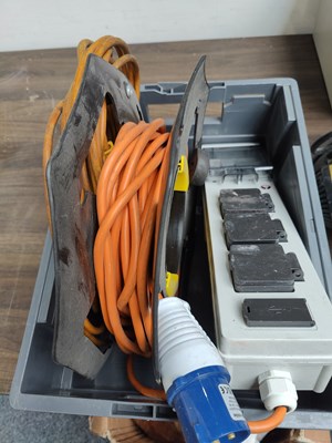 Lot 21 - 110v extension reel and multiblock with circuit breakers