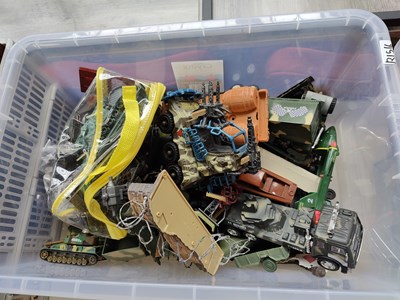 Lot 291 - Box of misc toys