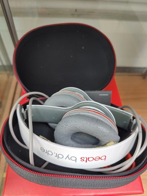 Lot 88 - Beats headphones in case and box
