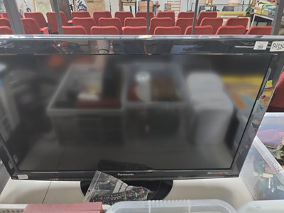 Lot 289 - Panasonic 37" TV with remote tested working