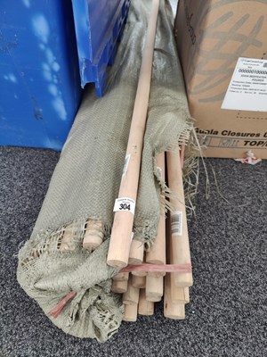 Lot 304 - Qty of brush handles
