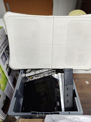 Lot 25 - Qty of Wii Consoles & Accesories