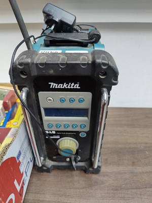 Lot 21 - Makita site radio tested working