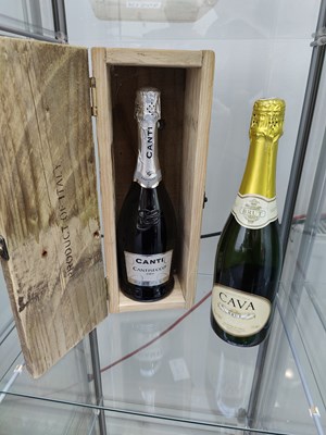 Lot 95 - 2 bottles of sparkling wine with case