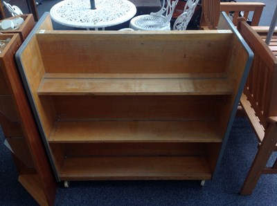 Lot 192 - School Library Shelves