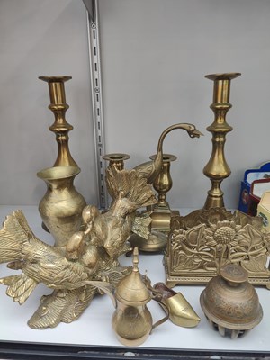 Lot 66 - Collection of collectable brassware Inc animals