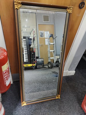 Lot 76 - Rectangle gold framed mirror