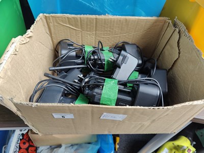 Lot 6 - Bundle of walkie talkie radios