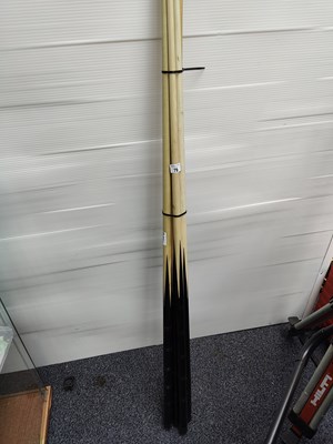 Lot 79 - 5 Snooker Cues & 1 Cue Rest