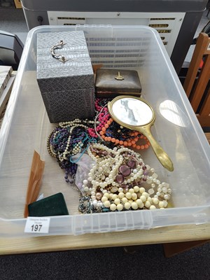 Lot 197 - Qty of Costume Jewellery