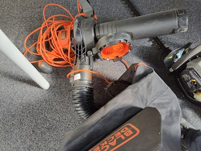 Lot 47 - Black and decker backpack garden vac/blower