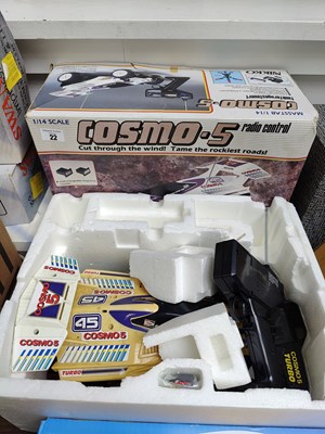 Lot 22 - Cosmo 5 radio controlled car
