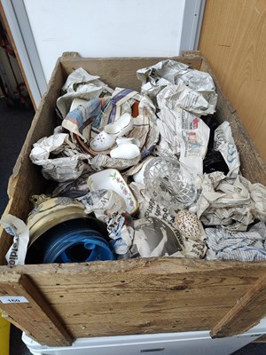 Lot 160 - Box of misc