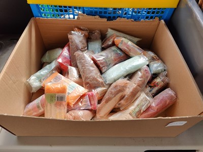 Lot 29 - Box containing large qty of bath salts
