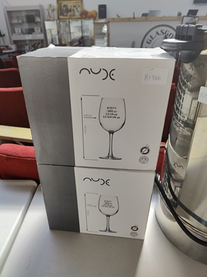 Lot 318 - 2 boxes of wine glasses