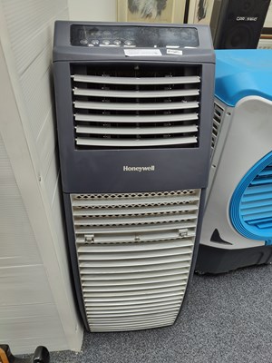 Lot 155 - Large Honeywell air cooler tested working