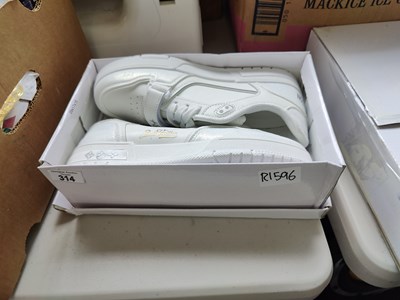 Lot 314 - Trainers bearing Luis vuitonlogos