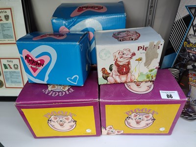 Lot 86 - Qty of piggin ceramics