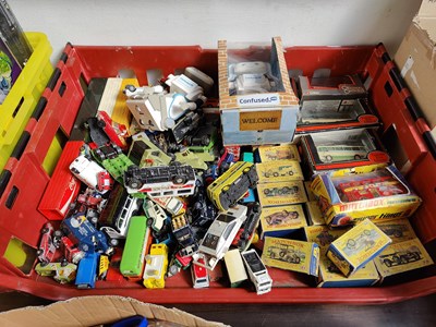 Lot 7 - Large bundle of asstd vehicles
