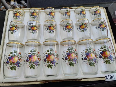 Lot 193 - Collection of Vintage glasses