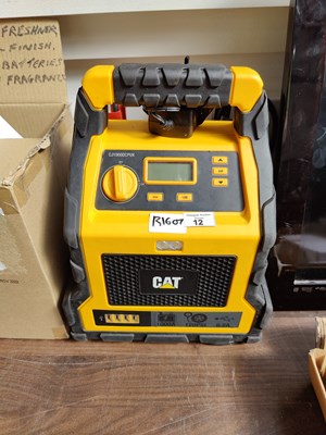 Lot 12 - Cat car battery jump start kit