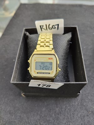 Lot 178 - Gents gold wrist watch
