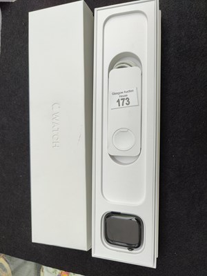 Lot 173 - Apple series 7 smart watch