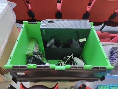 Lot 287 - Xbox console with games and accessories untested