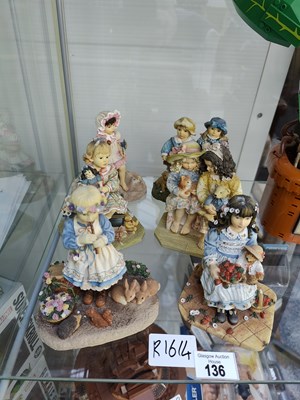 Lot 78 - Collection of decorative figurines