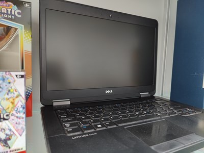 Lot 204 - Dell latitude e5440 i5 processor fully reset with windows no charger