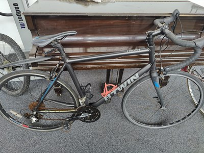 Lot 194 - B-twin racing bike black
