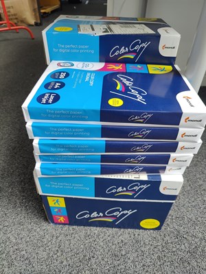 Lot 43 - Qty of white 250gsm paper