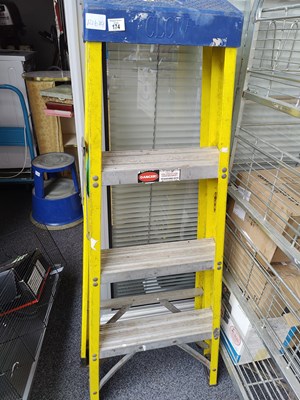 Lot 174 - Small yellow 3 step ladder
