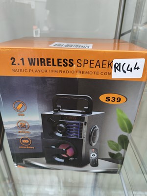 Lot 113 - 2.1 wireless speaker entertainment system