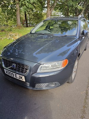 Lot 114 - Volvo V70 MOT 16/12/25 2 keys V5 SE DE5 Auto service history 147020 miles Diesel estate car