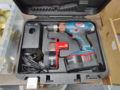 Lot 39 - Silverline combi Battery drill with 2x Batteries and charger