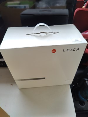 Lot 224 - Leica slide projector untested
