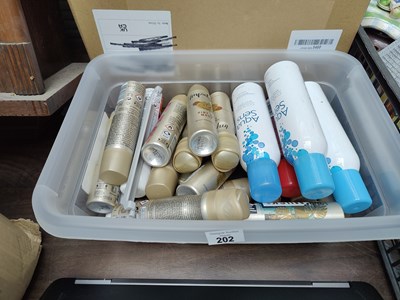 Lot 202 - Qty of ladies toiletries