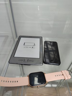 Lot 92 - Small bundle of untested tech