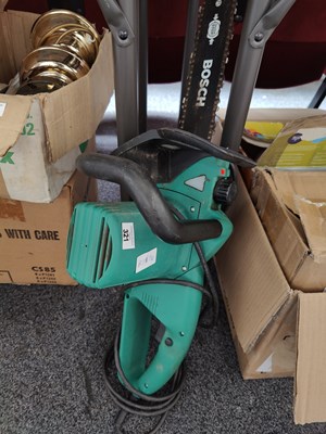 Lot 321 - Bosch electric chainsaw