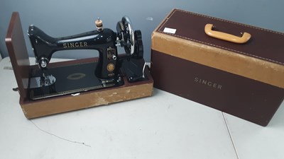 Lot 24 - Singer Sewing Machine