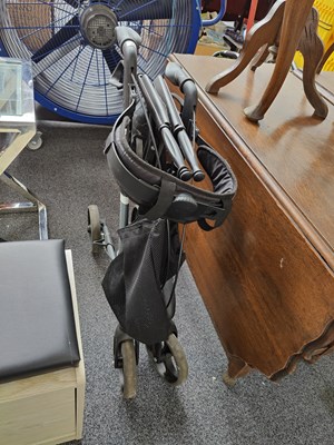Lot 275 - Walking aid