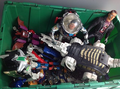 Lot 7 - Mix box of vintage toys inc buz