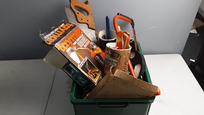 Lot 43 - Box of mix tools