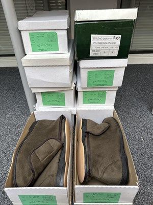 Lot 164 - 10 Pairs Of House Shoes/Slippers Various Styles & Sizes