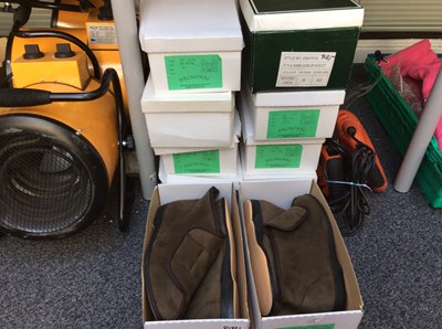 Lot 225 - 10 Pairs of Various Styles/Sizes House Shoe/Slippers