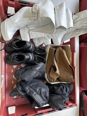 Lot 226 - 7 Pairs of Various Styles/Sizes of Shoes