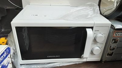 Lot 11 - Brand new microwave
